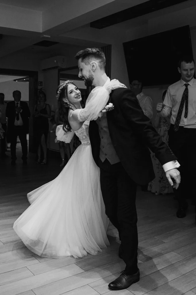 Zdjęcia ślubne Focus Foto Fotograf ślubny - wesele izy z Panem Młodym